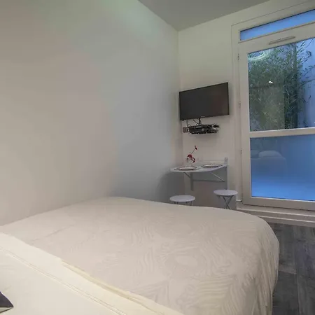 Notre Dame Paradis Latin Guest house 3*